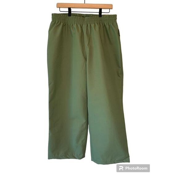 Cabela's Men's Green Mid-Rise Capri Pants Size - Picture 1 of 6